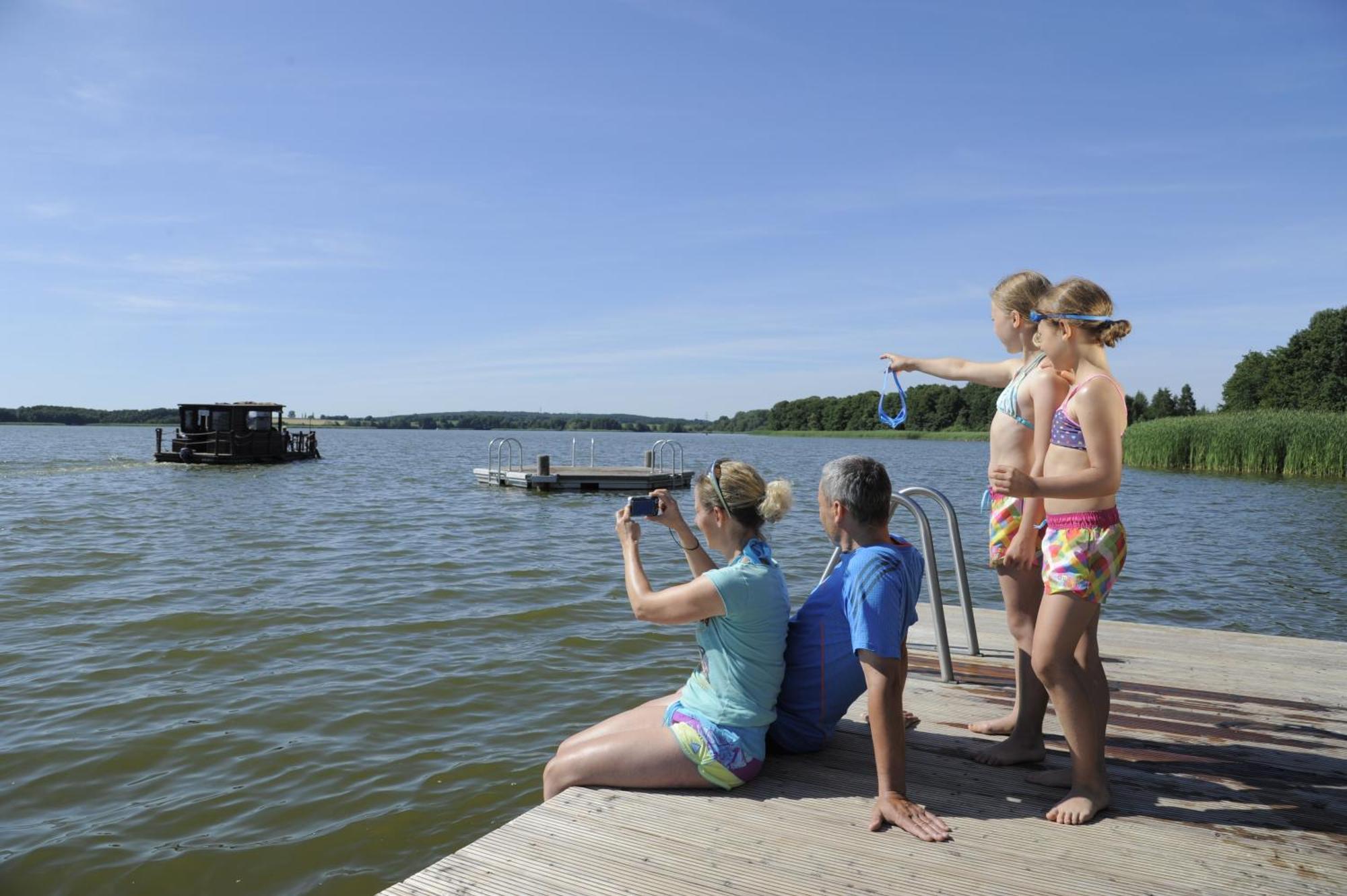 Camping-Und Ferienpark Havelberge Gross Quassow Quarto foto
